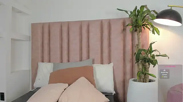 im alejandra  online show from January 2026 04:41:02 AM