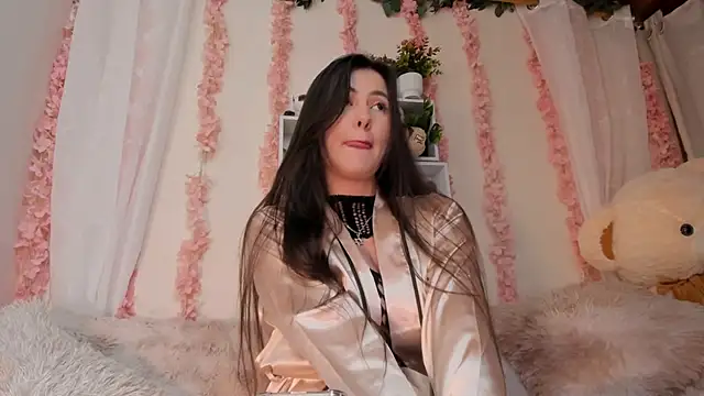 Idara and Edahi01 online show from February 2026 11:44:02 AM