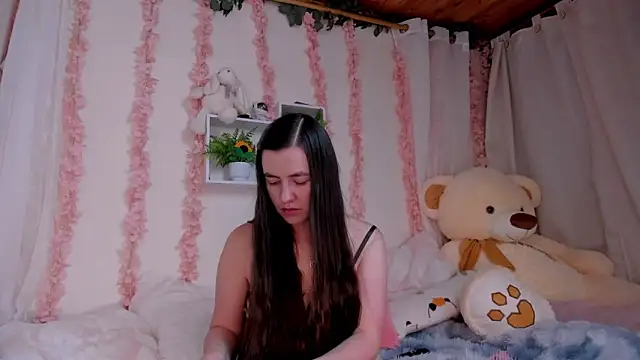 Snapshot of Idara_and_Edahi01 chatting on October 2025 05:44:02 PM Idara and Edahi01 online show from October 2025 05:44:02 PM