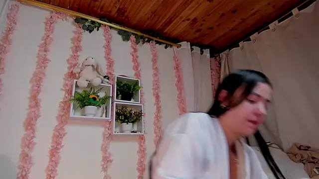 Snapshot of Idara_and_Edahi01 chatting on October 2025 05:12:02 PM Idara and Edahi01 online show from October 2025 05:12:02 PM