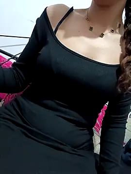 Fatina111 online show from February 2026 04:02:01 PM