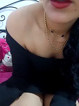 Fatina111 online show from April 2026 02:41:01 AM