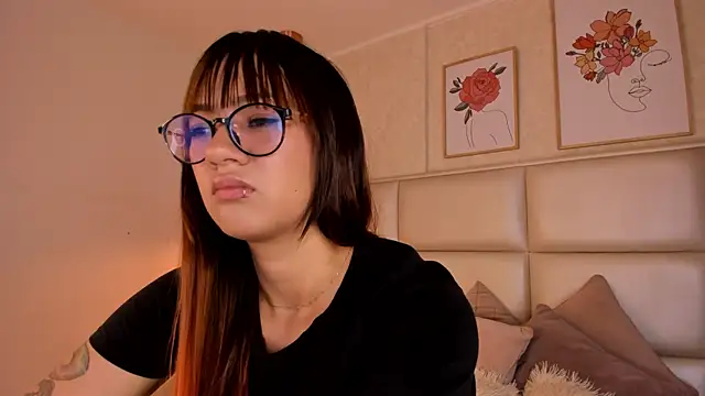 Aily Yozuko online show from September 2025 02:34:01 AM