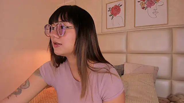 Aily Yozuko online show from March 2026 02:13:01 AM