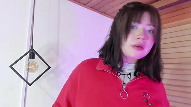 GENNESIS LOVE online show from November 2025 03:18:01 AM