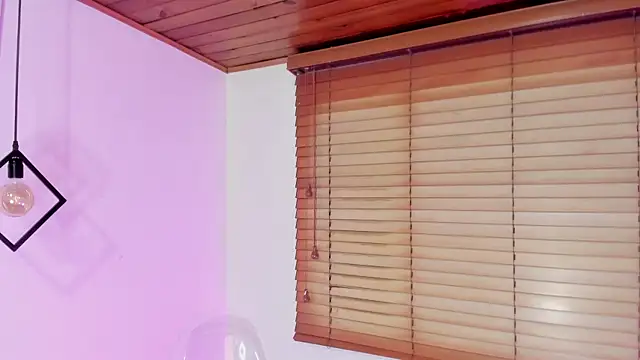 Snapshot of GENNESIS_LOVE chatting on December 2025 04:12:02 AM GENNESIS LOVE online show from December 2025 04:12:02 AM