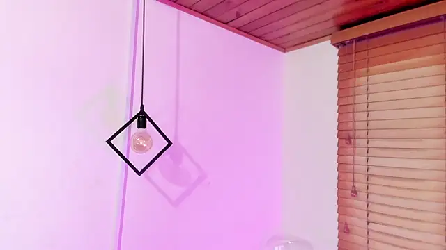 Snapshot of GENNESIS_LOVE chatting on December 2025 03:21:01 AM GENNESIS LOVE online show from December 2025 03:21:01 AM