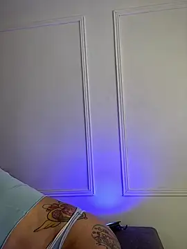 Snapshot of Ela_Doll_ chatting on January 2025 02:10:02 PM Ela Doll online show from January 2025 02:10:02 PM