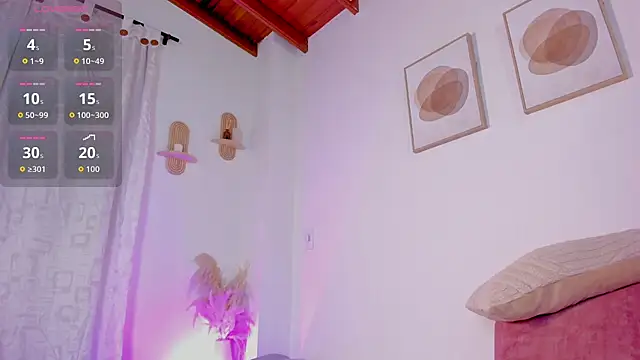 Mia 222 online show from November 2025 10:40:01 AM