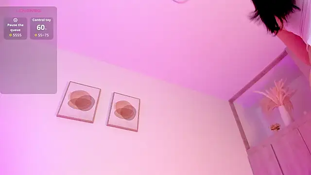 Mia 222 online show from March 2026 11:13:02 AM