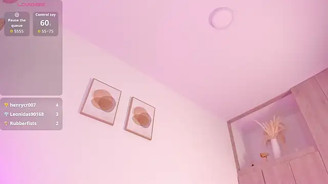 Snapshot of Mia_222 chatting on February 2026 11:06:01 AM Mia 222 online show from February 2026 11:06:01 AM