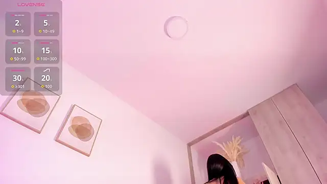 Mia 222 online show from May 2026 01:18:01 PM
