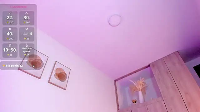 Snapshot of Mia_222 chatting on March 2026 11:06:02 AM Mia 222 online show from March 2026 11:06:02 AM