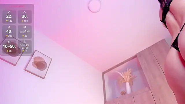 Mia 222 online show from April 2026 10:55:01 AM