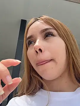 CarolineGraceX online show from March 2026 04:36:02 PM