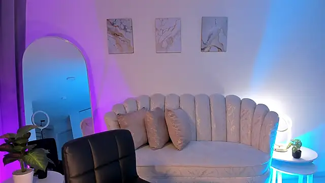 DonnaStonne online show from February 2026 11:04:02 PM