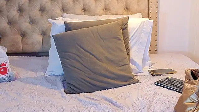 Anya Texas online show from February 2026 07:44:02 PM