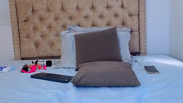 Anya Texas online show from March 2026 07:54:02 PM