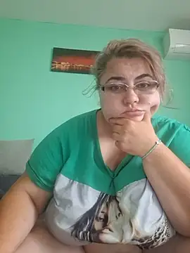 Snapshot of nikoleadina chatting on June 2026 01:44:02 PM nikoleadina online show from June 2026 01:44:02 PM