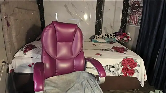 tattys sexy online show from June 2026 04:01:02 AM