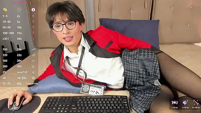 cherryy boy online show from April 2026 10:28:02 PM