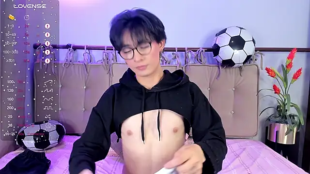 cherryy boy online show from June 2026 10:05:01 PM