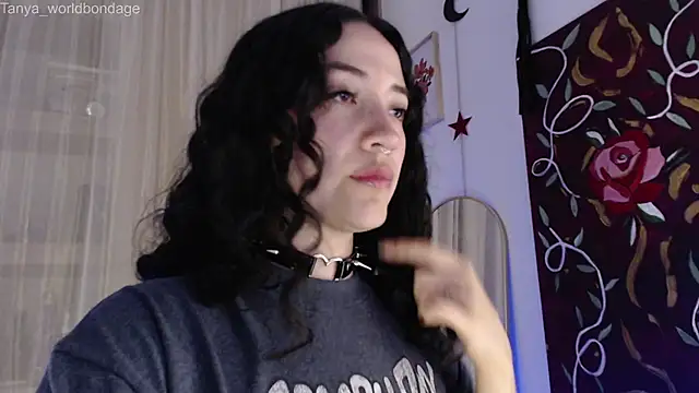 Snapshot of Tanya_WorldBondage chatting on September 2025 02:23:01 AM Tanya WorldBondage online show from September 2025 02:23:01 AM