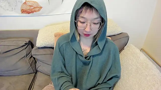 Snapshot of luxgray chatting on March 2025 12:56:02 AM luxgray online show from March 2025 12:56:02 AM