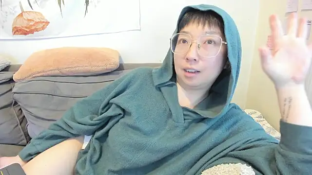 luxgray online show from January 2026 09:00:02 PM