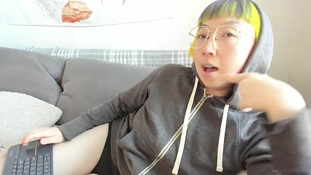 luxgray online show from February 2026 08:09:01 PM