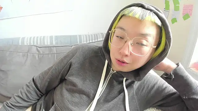 luxgray online show from March 2026 06:11:02 PM