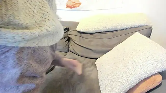 Snapshot of luxgray chatting on March 2025 12:42:02 AM luxgray online show from March 2025 12:42:02 AM