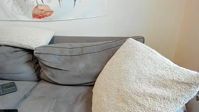 Snapshot of luxgray chatting on February 2025 09:42:02 PM luxgray online show from February 2025 09:42:02 PM