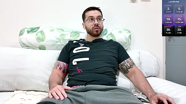 JayXCee Official online show from March 2025 04:01:01 AM