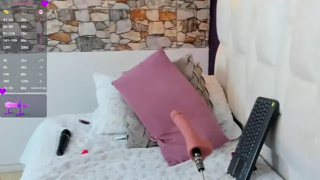 brithanyadams23 online show from February 2026 06:19:02 AM