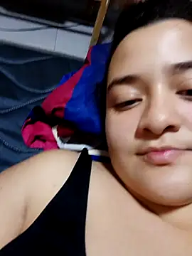 Liancy online show from November 2025 04:44:02 PM