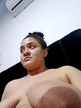 Liancy online show from April 2026 03:13:01 AM