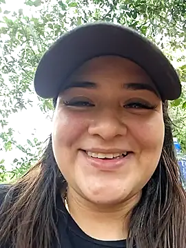 Liancy online show from February 2025 07:42:02 PM