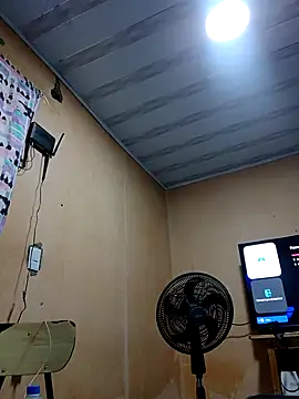 Liancy online show from November 2025 08:58:02 PM