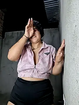 Liancy online show from September 2025 01:45:01 AM