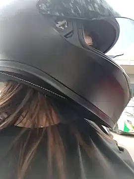 Liancy online show from February 2025 08:27:02 PM