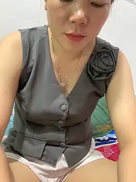 Snapshot of Baby-bigtits chatting on September 2025 04:30:02 AM Baby-bigtits online show from September 2025 04:30:02 AM