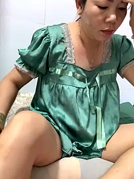 Snapshot of Baby-bigtits chatting on October 2025 11:57:02 PM Baby-bigtits online show from October 2025 11:57:02 PM