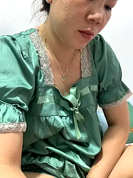 Snapshot of Baby-bigtits chatting on October 2025 11:55:02 AM Baby-bigtits online show from October 2025 11:55:02 AM