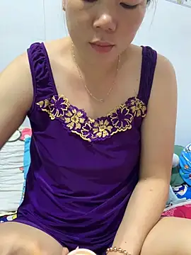 Snapshot of Baby-bigtits chatting on November 2025 11:48:02 PM Baby-bigtits online show from November 2025 11:48:02 PM