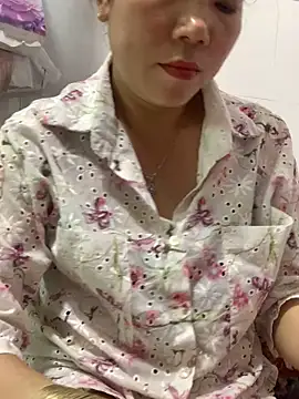 Snapshot of Baby-bigtits chatting on October 2025 03:25:02 AM Baby-bigtits online show from October 2025 03:25:02 AM