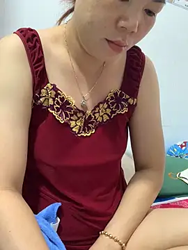 Snapshot of Baby-bigtits chatting on October 2025 10:53:01 PM Baby-bigtits online show from October 2025 10:53:01 PM