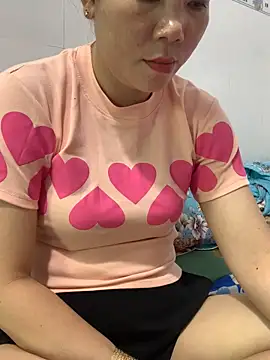 Snapshot of Baby-bigtits chatting on October 2025 02:56:01 AM Baby-bigtits online show from October 2025 02:56:01 AM