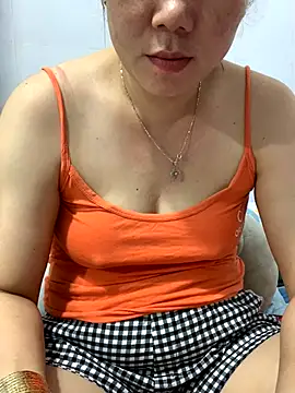 Snapshot of Baby-bigtits chatting on November 2025 12:09:01 PM Baby-bigtits online show from November 2025 12:09:01 PM