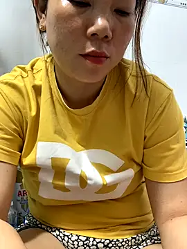 Snapshot of Baby-bigtits chatting on December 2025 03:07:01 PM Baby-bigtits online show from December 2025 03:07:01 PM